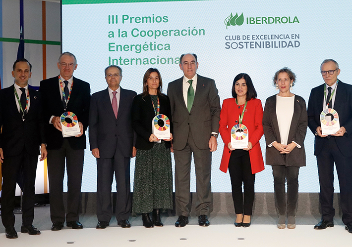 foto noticia Ferrovial, Instituto Tecnológico de Canarias y Obra Social ‘la Caixa’, ganadores de los III Premios Iberdrola a la Cooperación Energética Internacional.